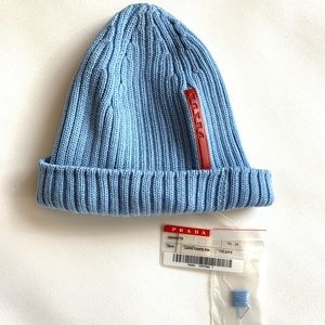 Prada 100% wool beanie hat unisex